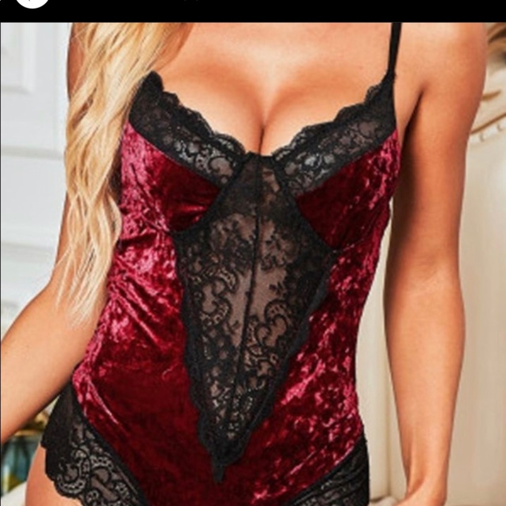 Velvet body suit / Lingere piece
